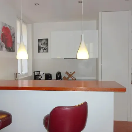 Miromesnil 2.2 * Paris